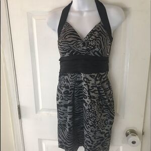 Beautiful Snap Size 7 Halter Dress!
